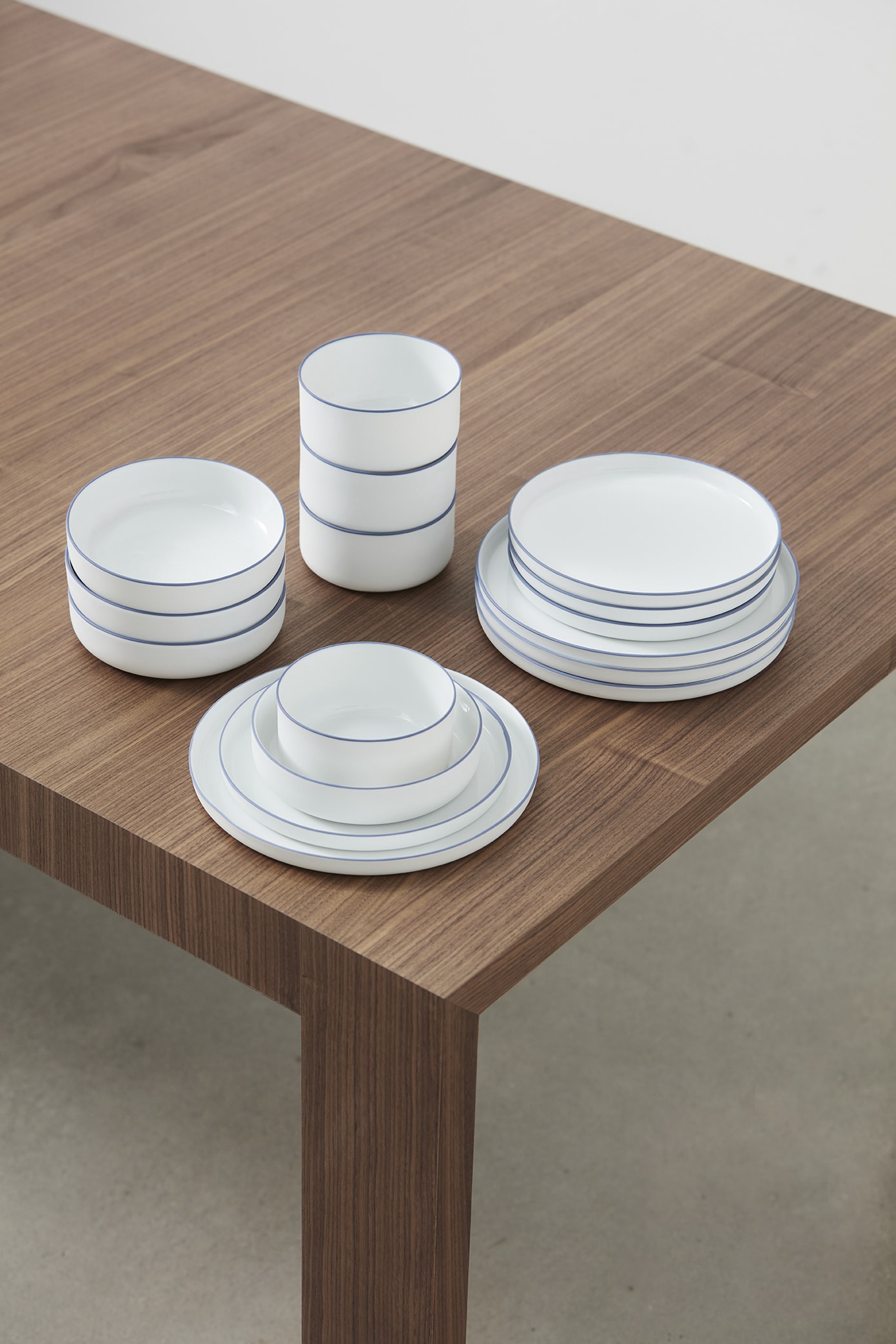 208_DISK blue:O Home&Office_1_Pieter Stockmans_PERS