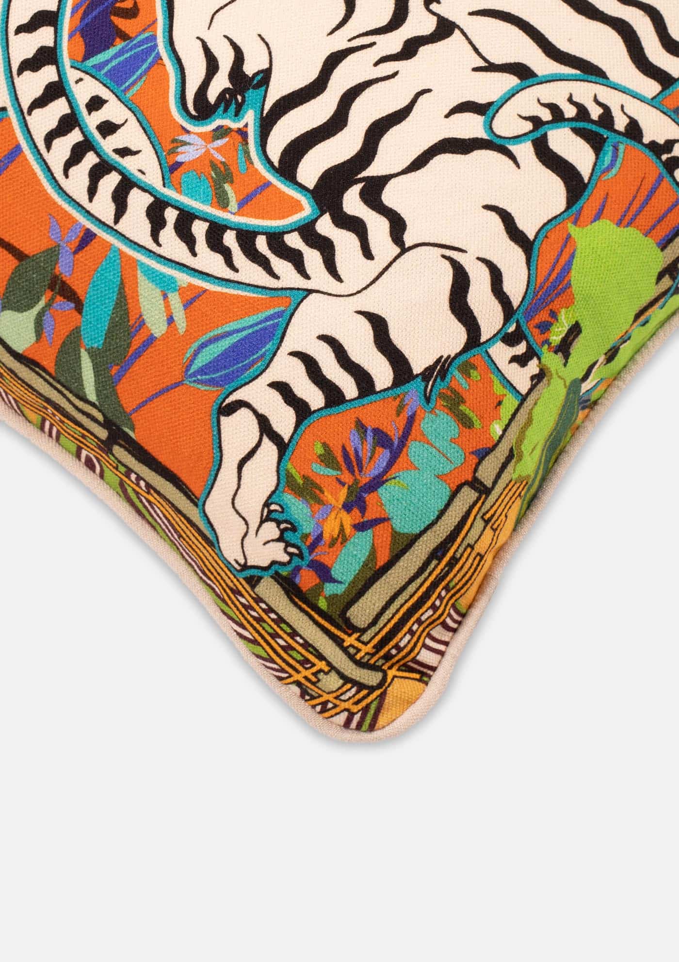 Webshop-CushionKussen-TigersCream-Linen-Hoek